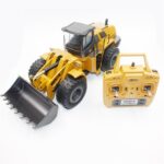Tractor Cargador Frontal a Control Remoto